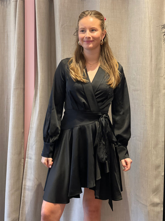 Iza Mini Dress - Black - at home