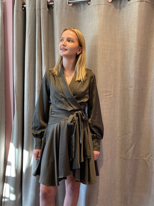 Iza Mini Dress - Green - at home