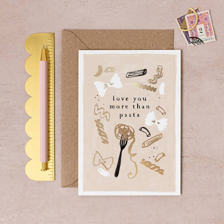 Kort 10.5x15cm - Love You More Than Pasta - at home