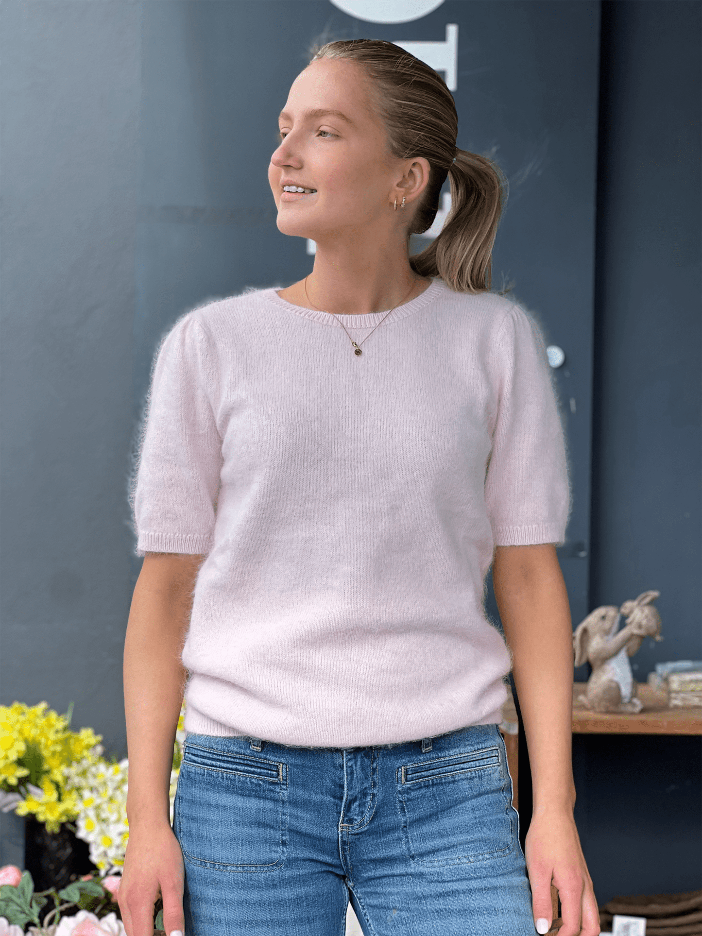Sarah Pullover - Soft Pink - at home