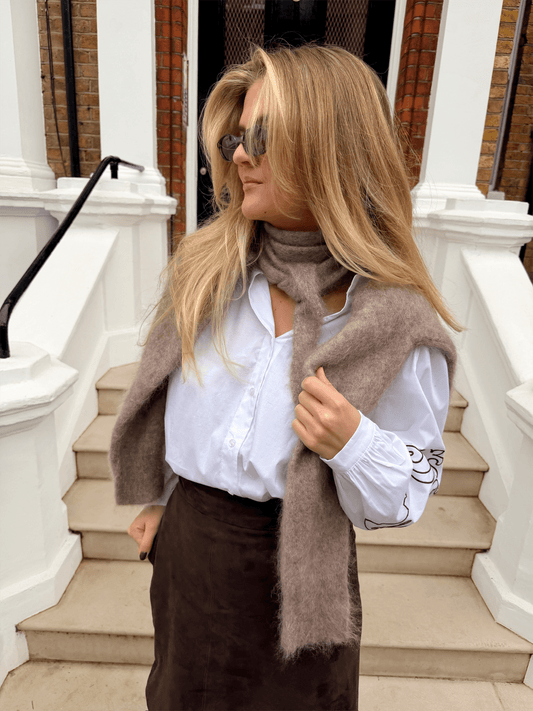 Small Scarf Brushed Cashmere - Beige - at home