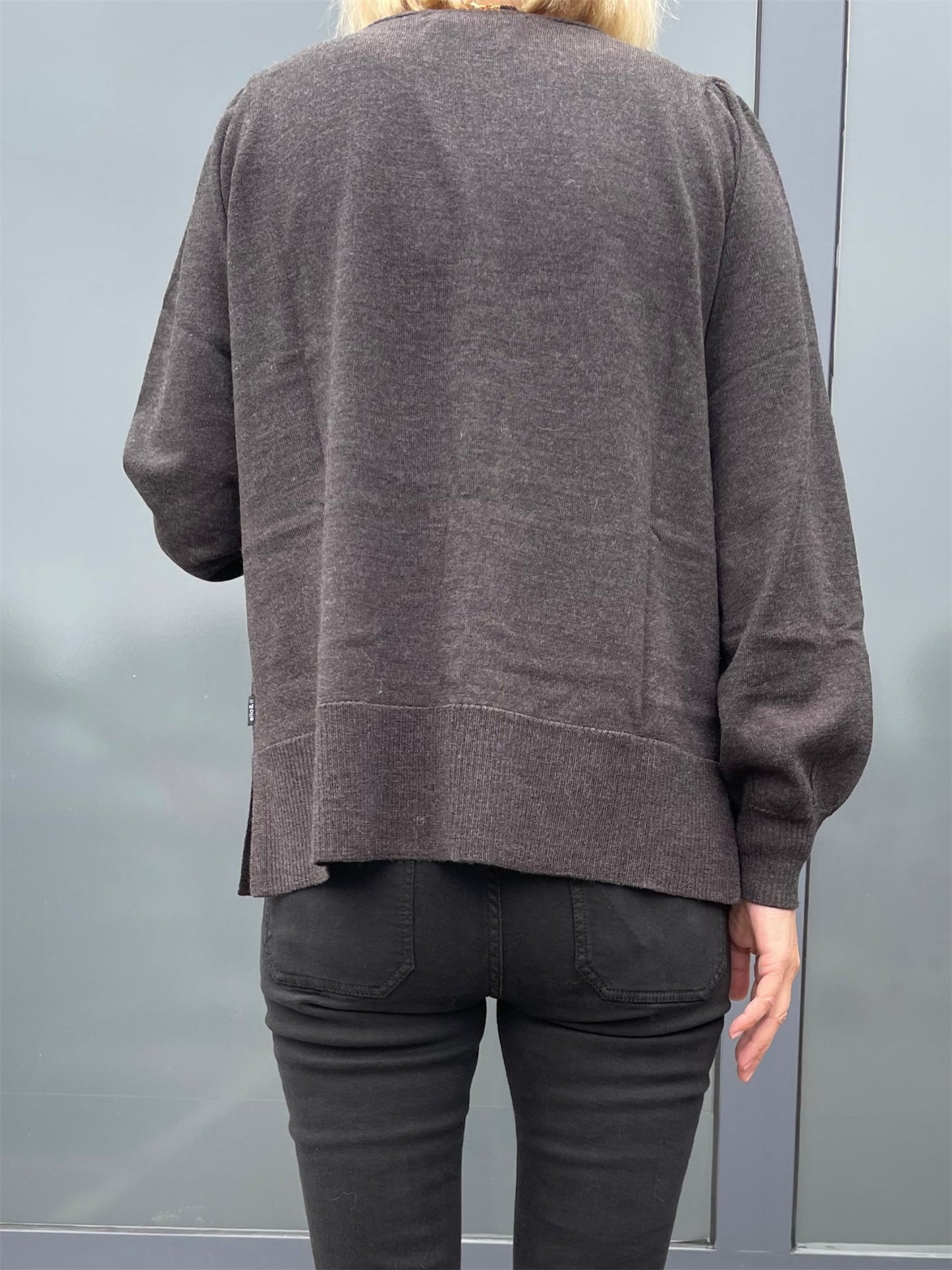 Sonja Merino Sweater - Dark Brown Melange - at home