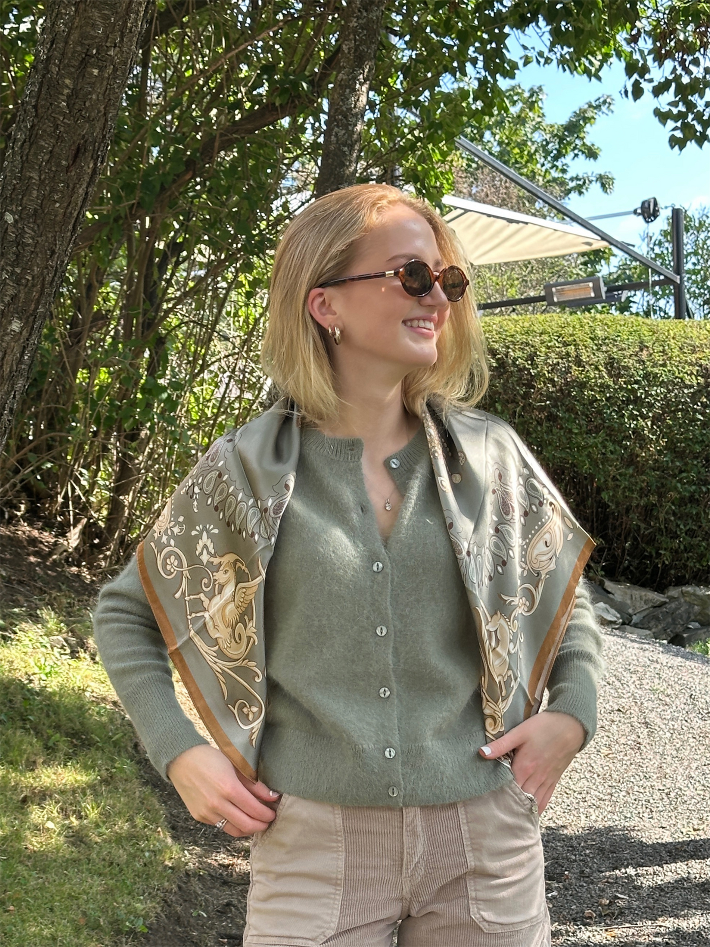 Lola Silk Scarf - Oliven