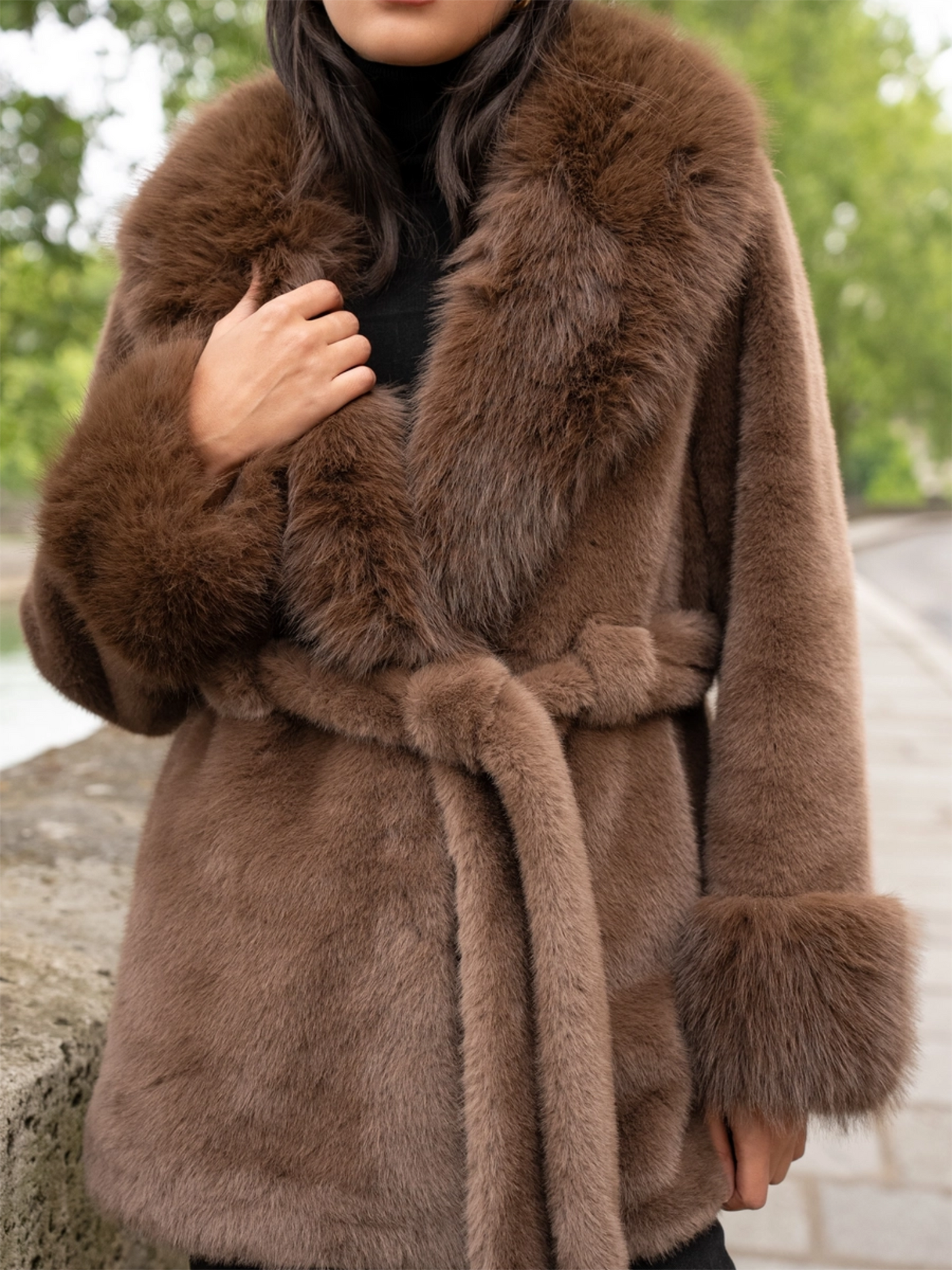 Faux Fur Coat With Large Collar - Choco