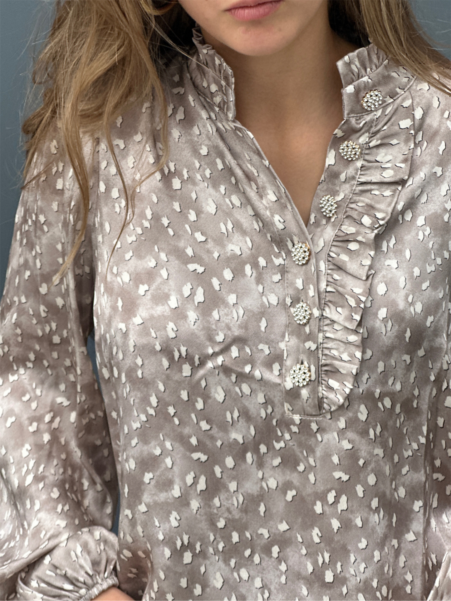 Print Sateng Blouse W/ Buttons - Beige