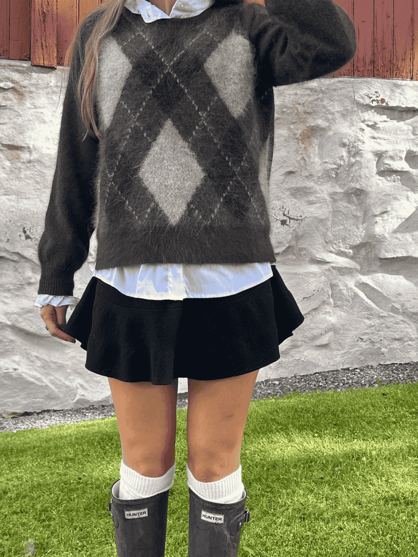 Argyle Pullover - Brown - at home