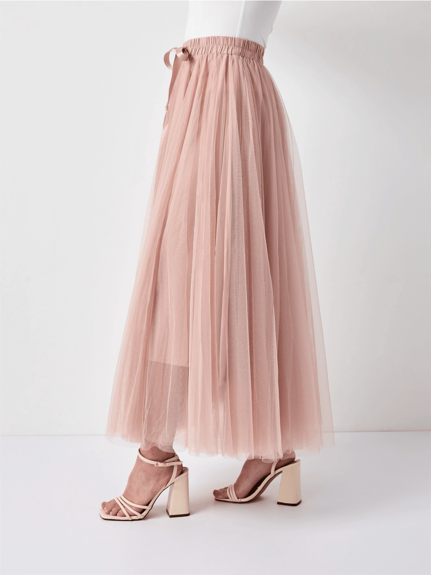 Aria Long Tulle Skirt - Old Rose - at home