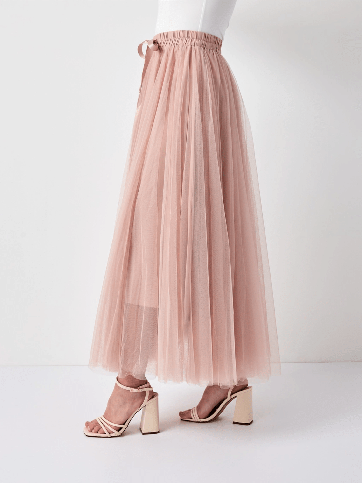 Aria Long Tulle Skirt - Old Rose - at home