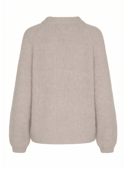 Aria Raccoon Pullover - Light Beige - at home