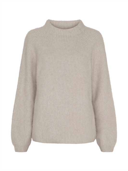 Aria Raccoon Pullover - Light Beige - at home