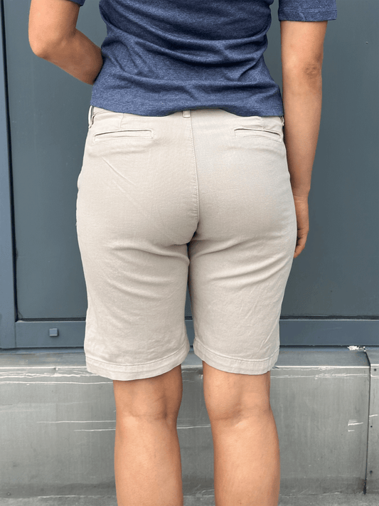 Bobby Hybride Shorts - Ecru - at home