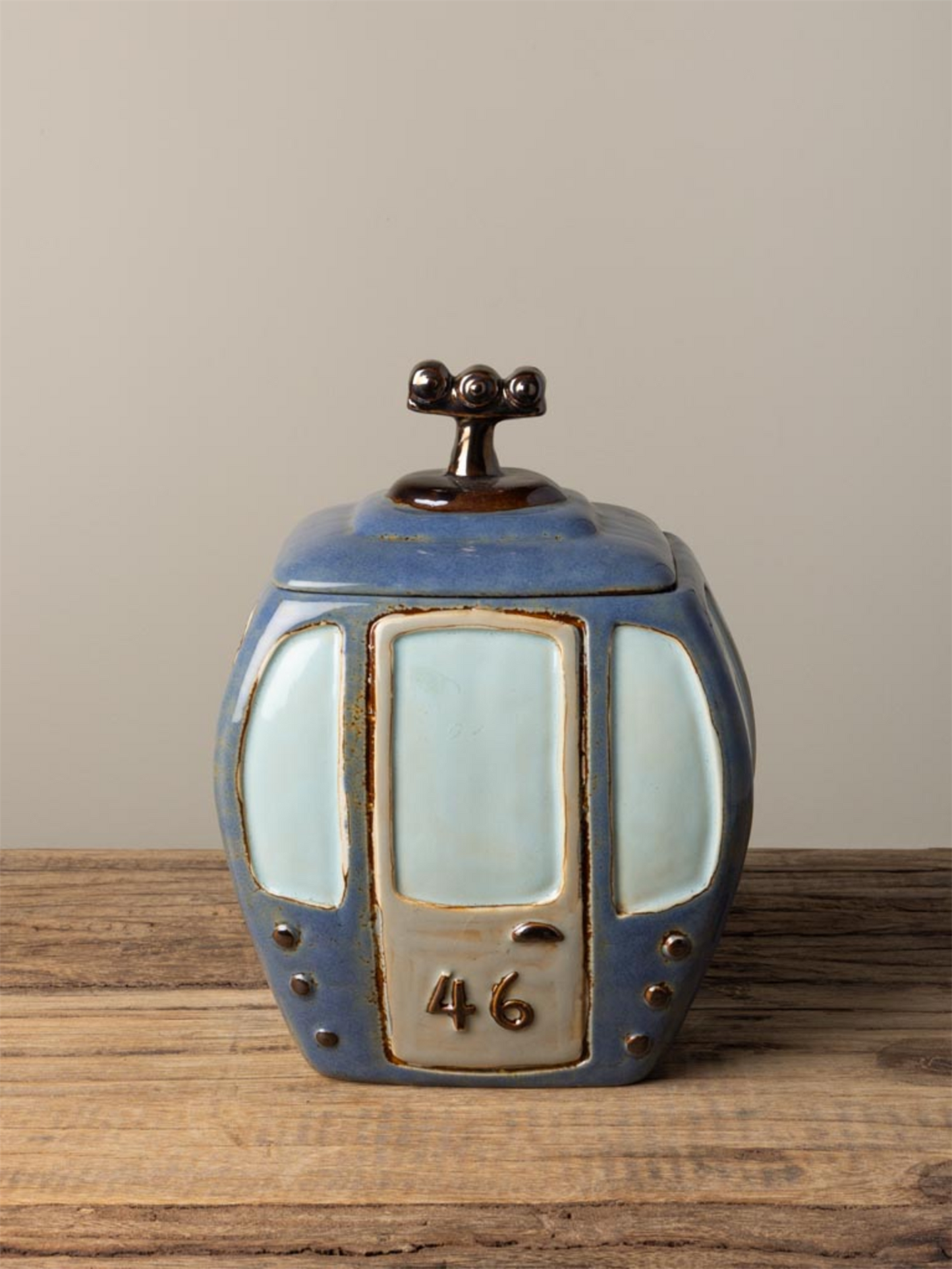 Cable Car Box - Blue - at home