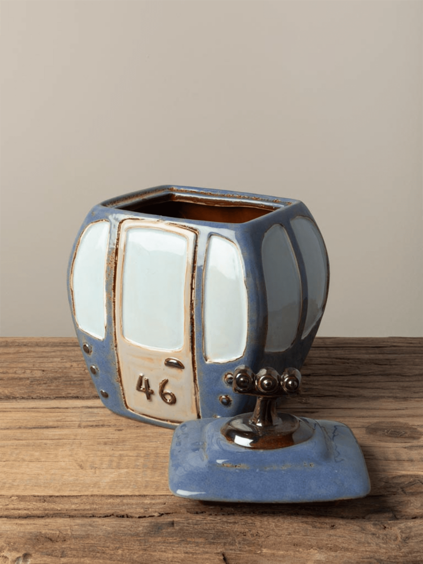 Cable Car Box - Blue - at home