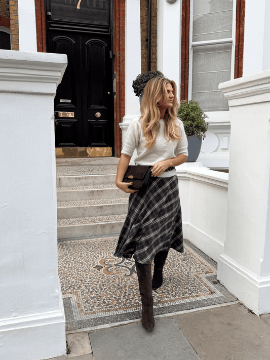Check Skirt Long - Grey - at home