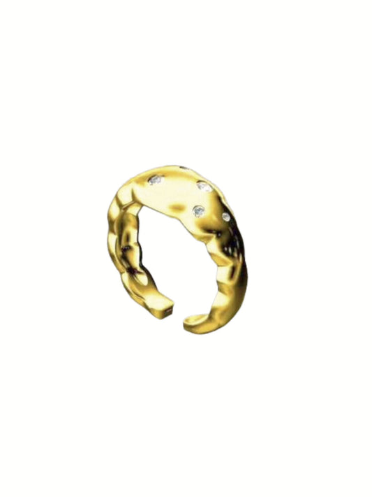 Cloudy Ring - Gold - at home