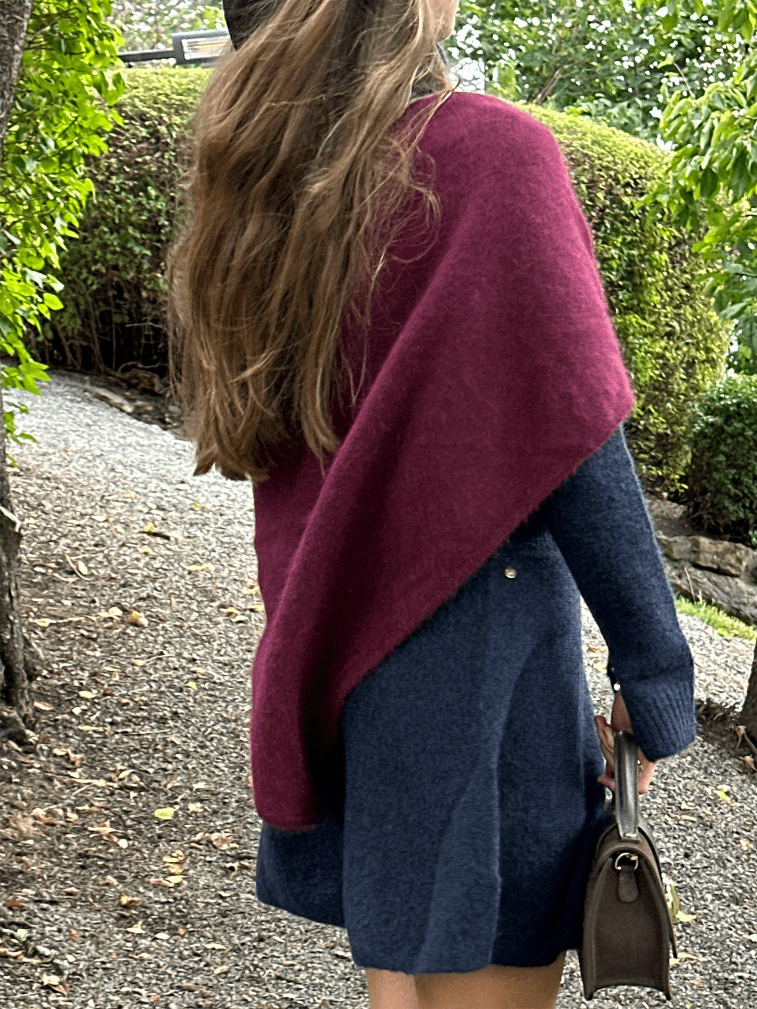 Cosy Shawl - Plum - at home