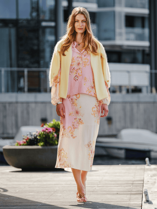 Elsie Skirt - Pale Rose - at home