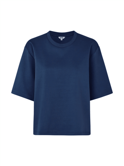 Emrys - M T-shirt - Night Sky - at home
