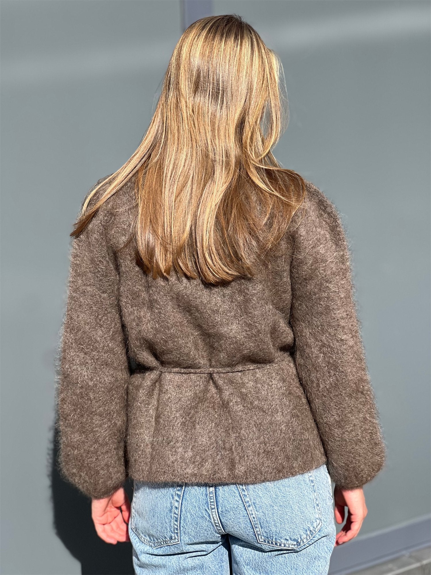 Fredrikke Chunky Cardigan - Brown - at home