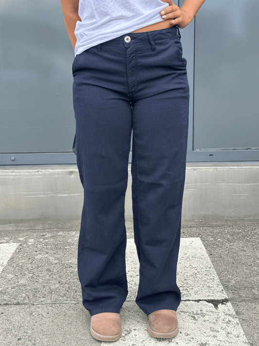 Isor Hybride Linbukse - Navy - at home
