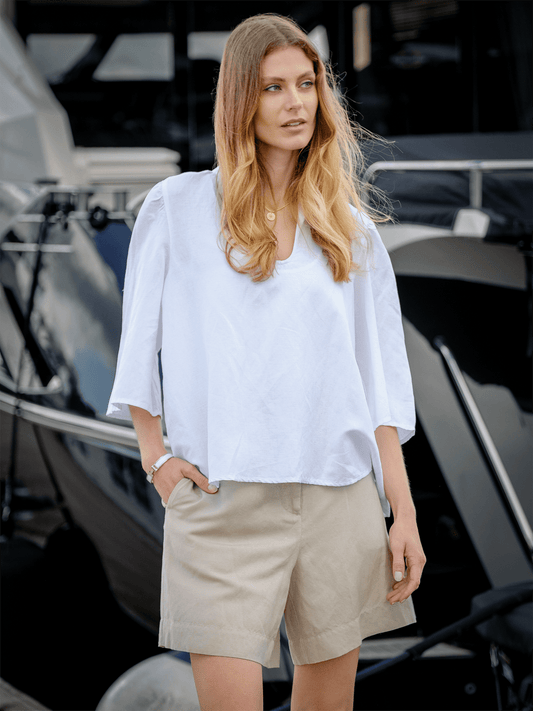 Jane Shorts - Sand - at home