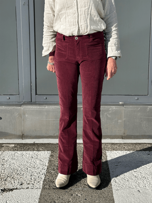 Jim Jeans Cord - Bordeaux - at home