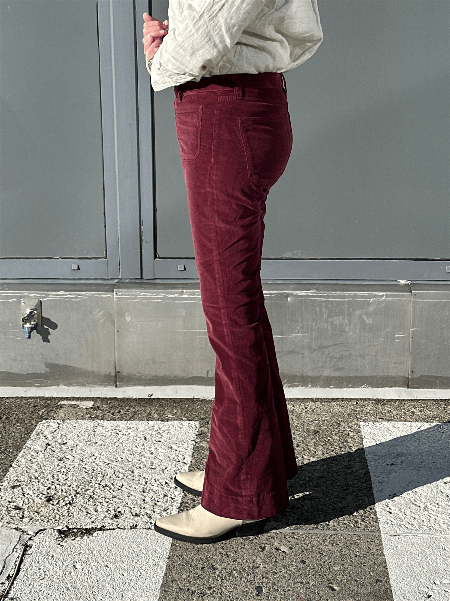 Jim Jeans Cord - Bordeaux - at home