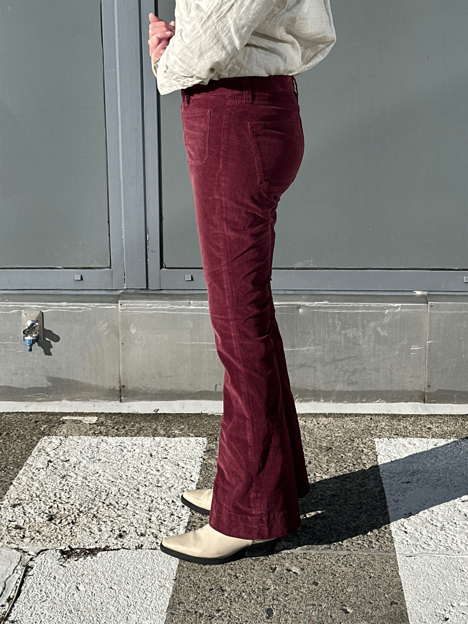 Jim Jeans Cord - Bordeaux - at home