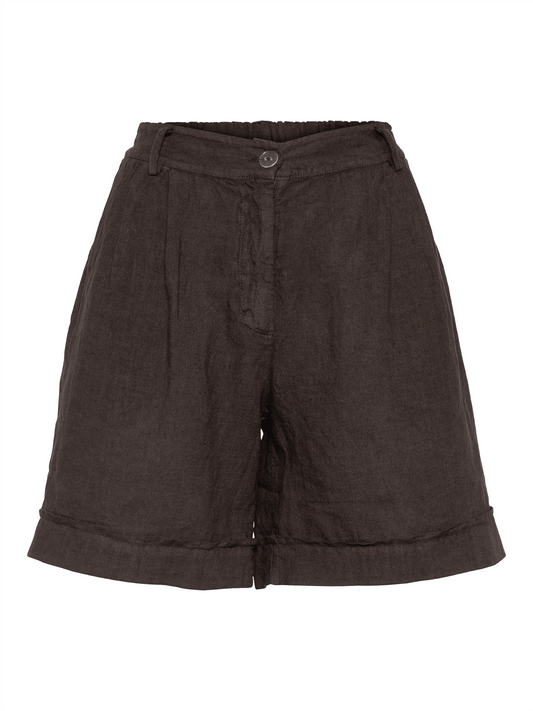 June Shorts - Kakao - at home