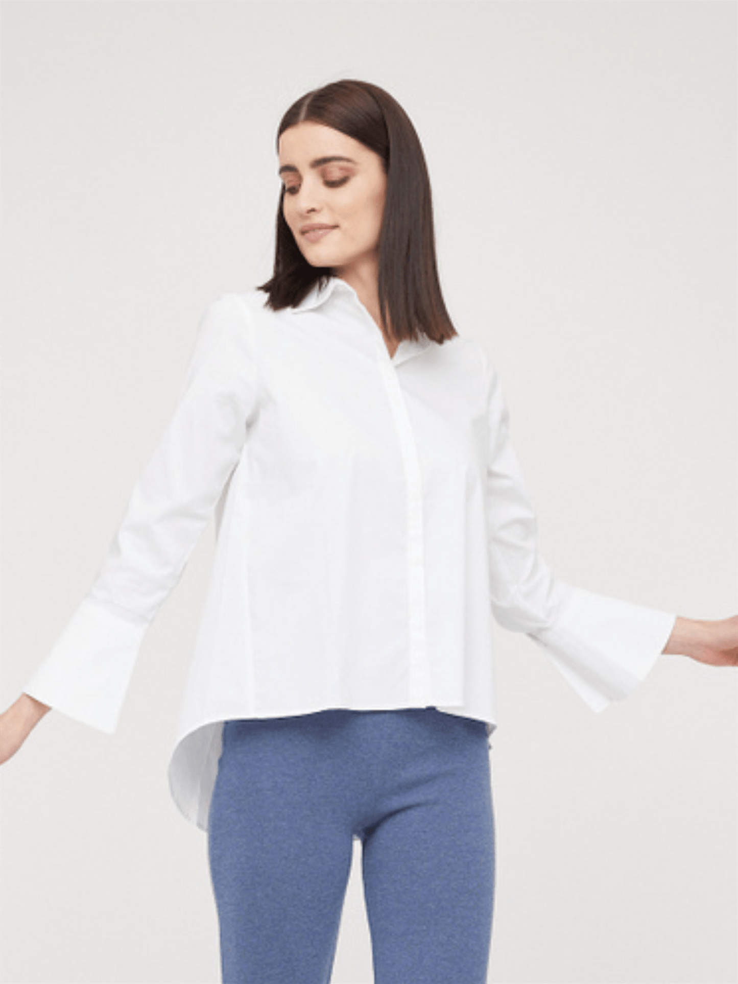 Juni Shirt - White - at home