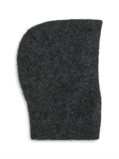 Kajsa Chunky Balaclava - Charcoal - at home