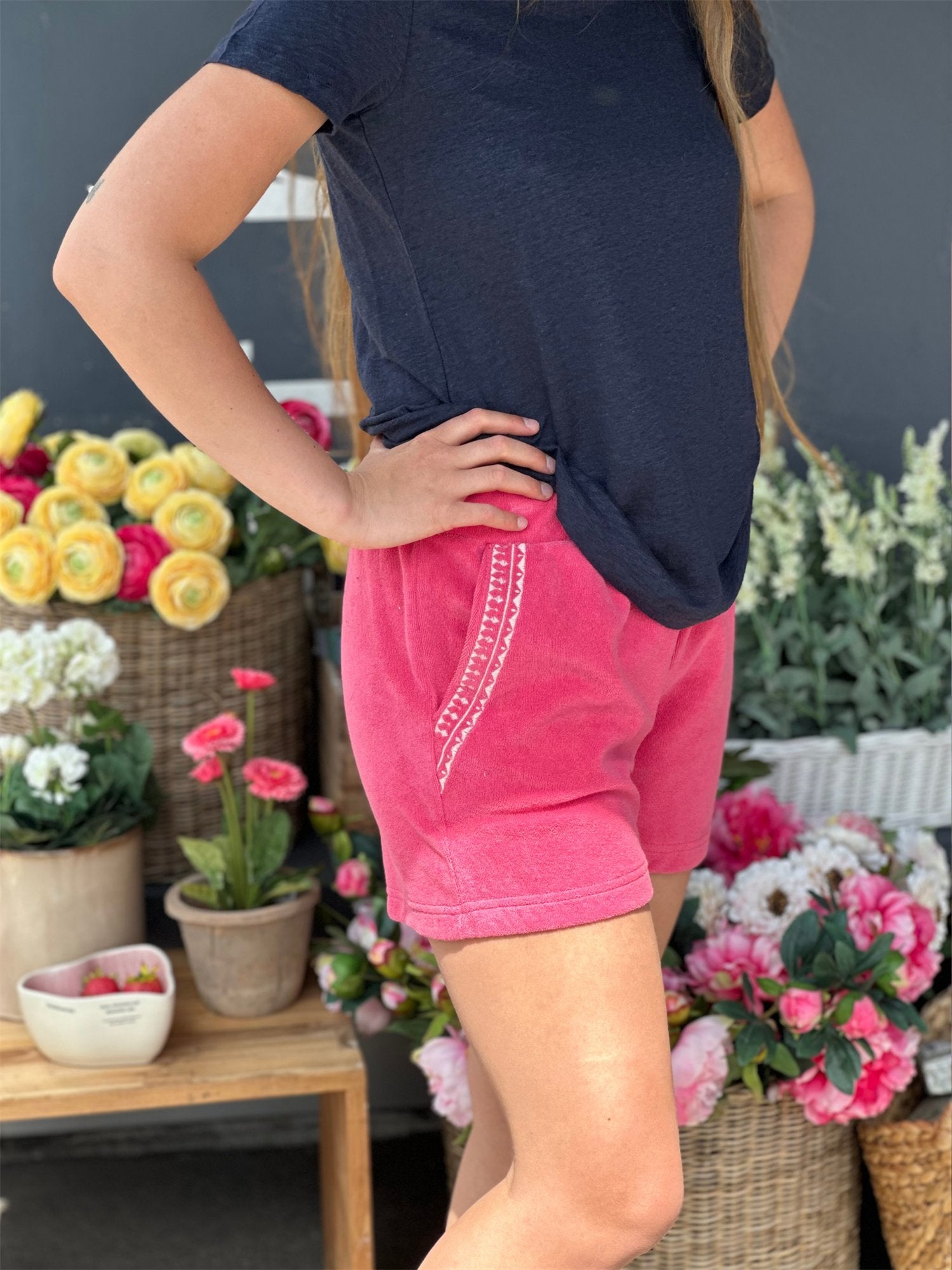 Katelin Shorts W/ Embroidery - Pink - at home