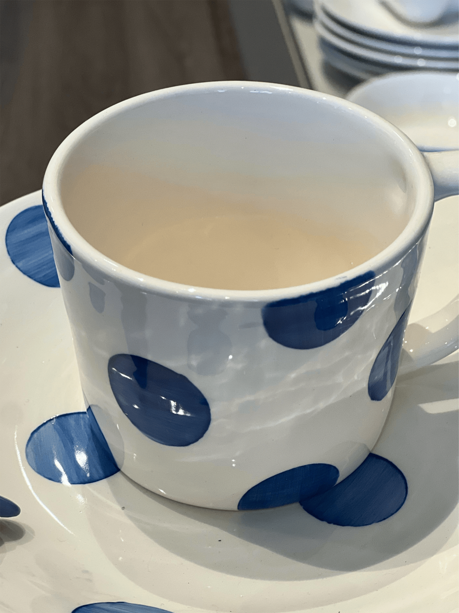 Kopp Cappuccino 35cl Capri - Blå Prikker - at home