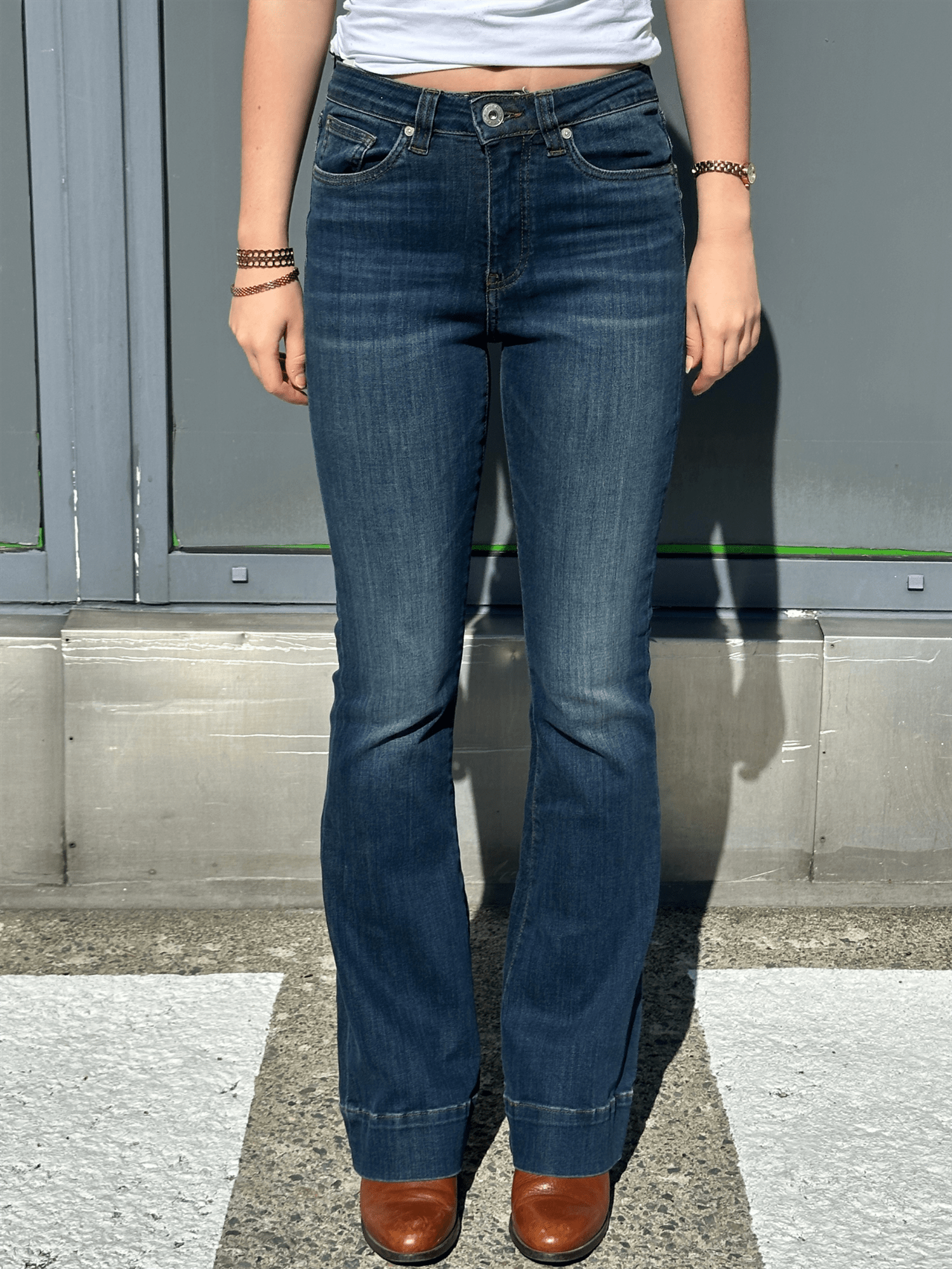 Owen Jeans 32 - Moonwalker - at home