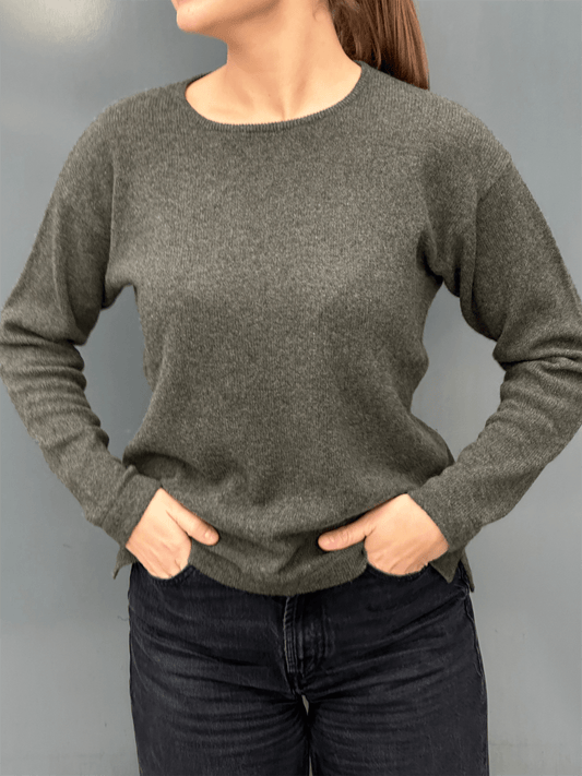 Selina Pure Cashmere Pullover - Army Green Melange - at home