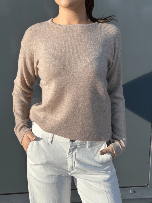 Selina Pure Cashmere Pullover - Nougat Melange - at home
