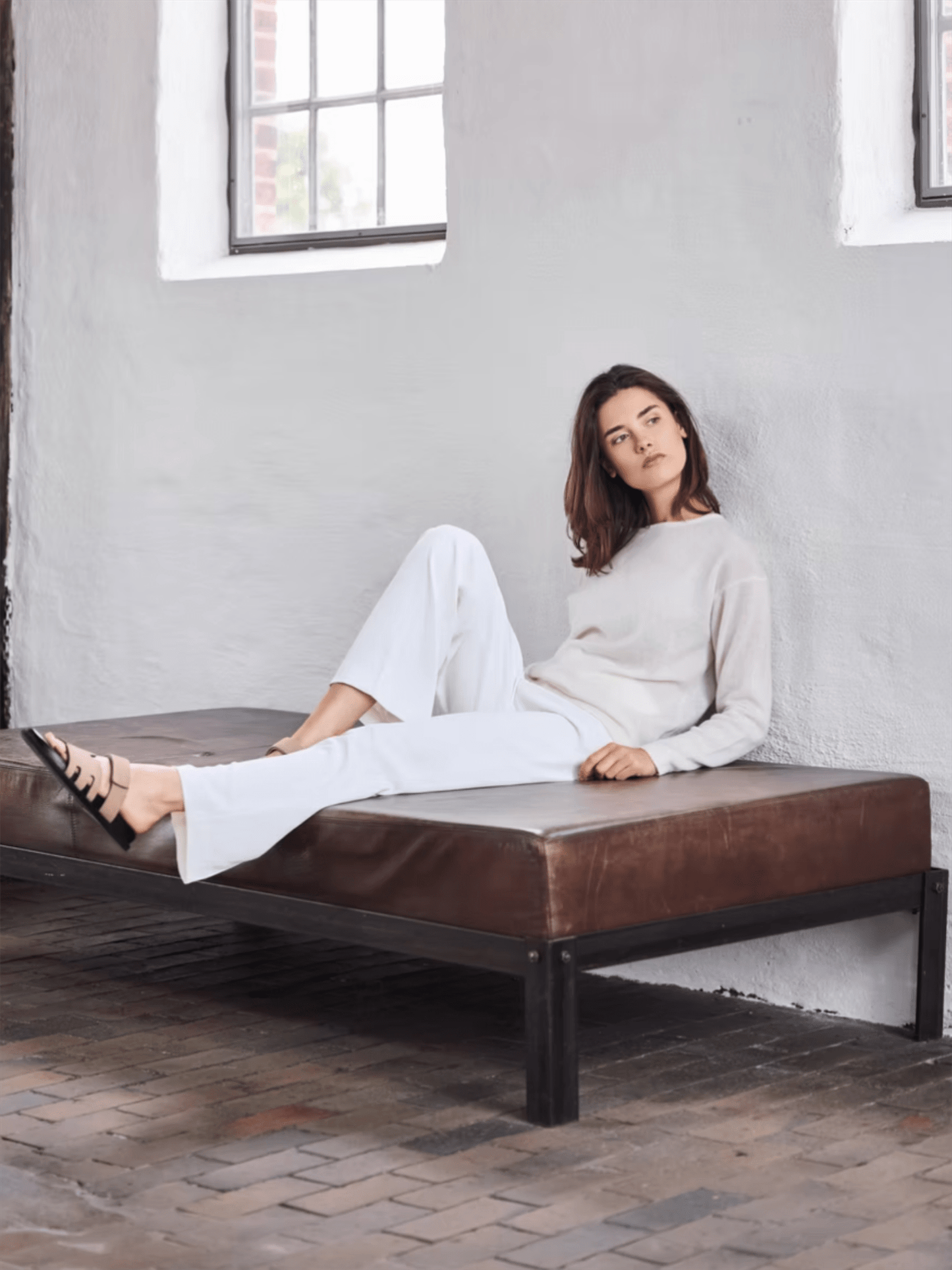 Selina Pure Cashmere Pullover - White - at home