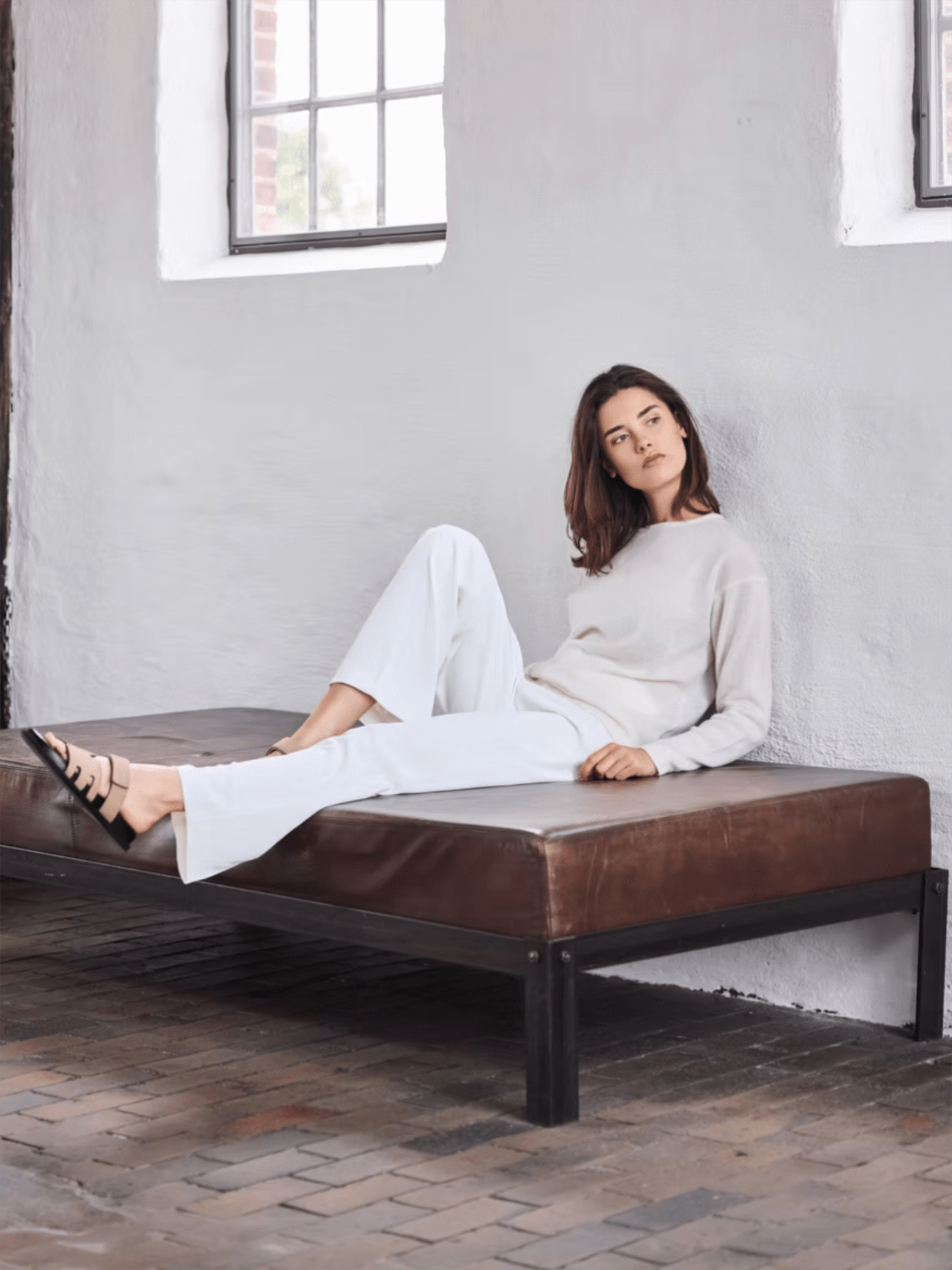 Selina Pure Cashmere Pullover - White - at home