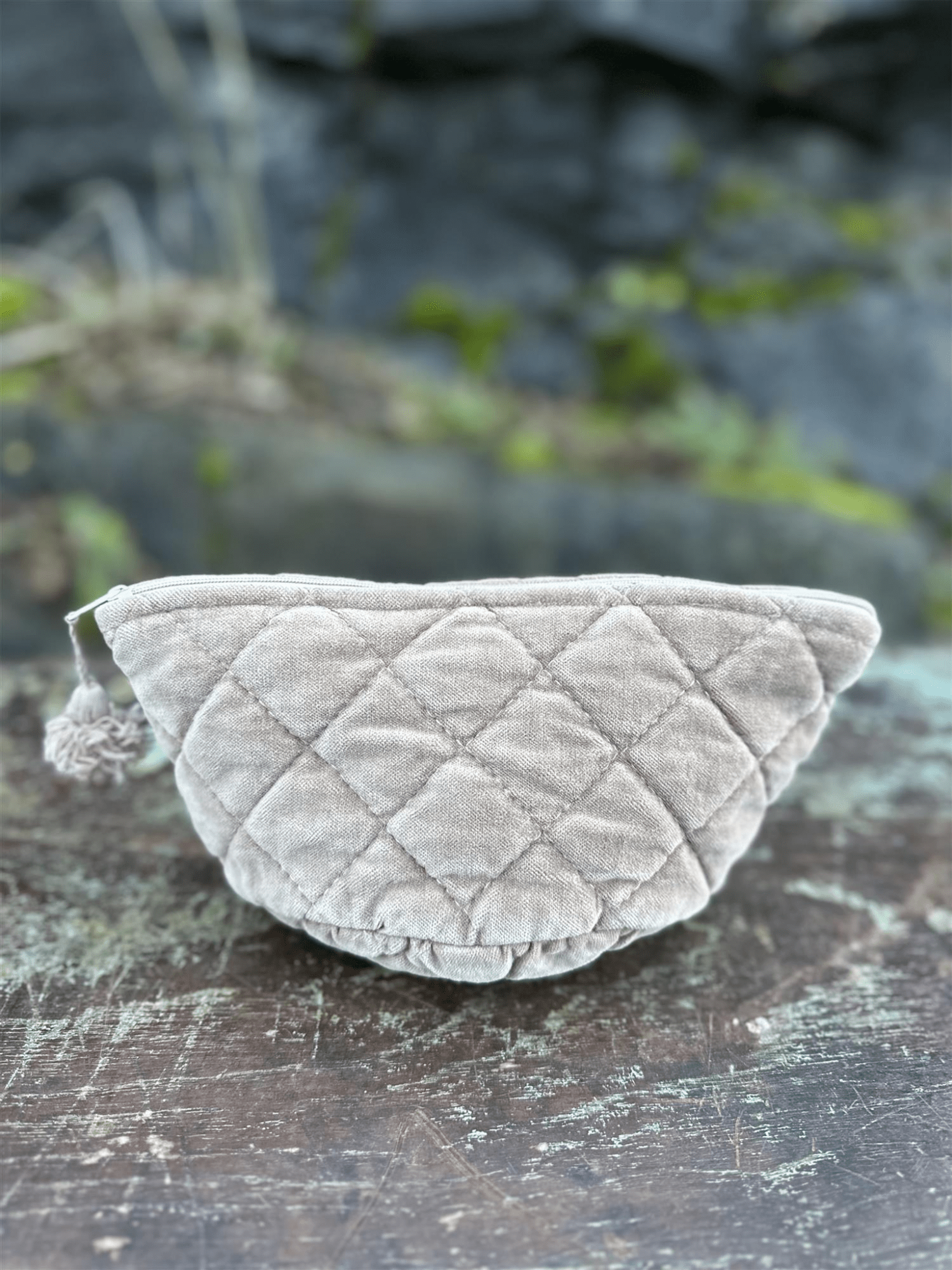 Sminkepung Velur - Latte - at home