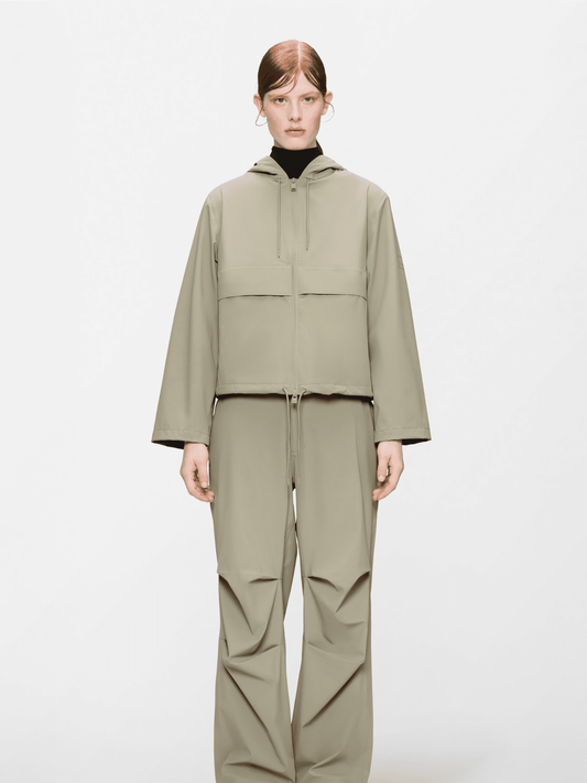 Suva Hardshell Short String W Jacket W3 - Beige - at home