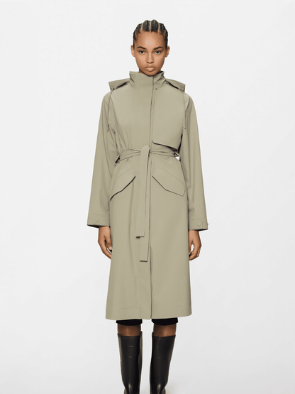 Suva Hardshell W Coat W3 - Beige - at home