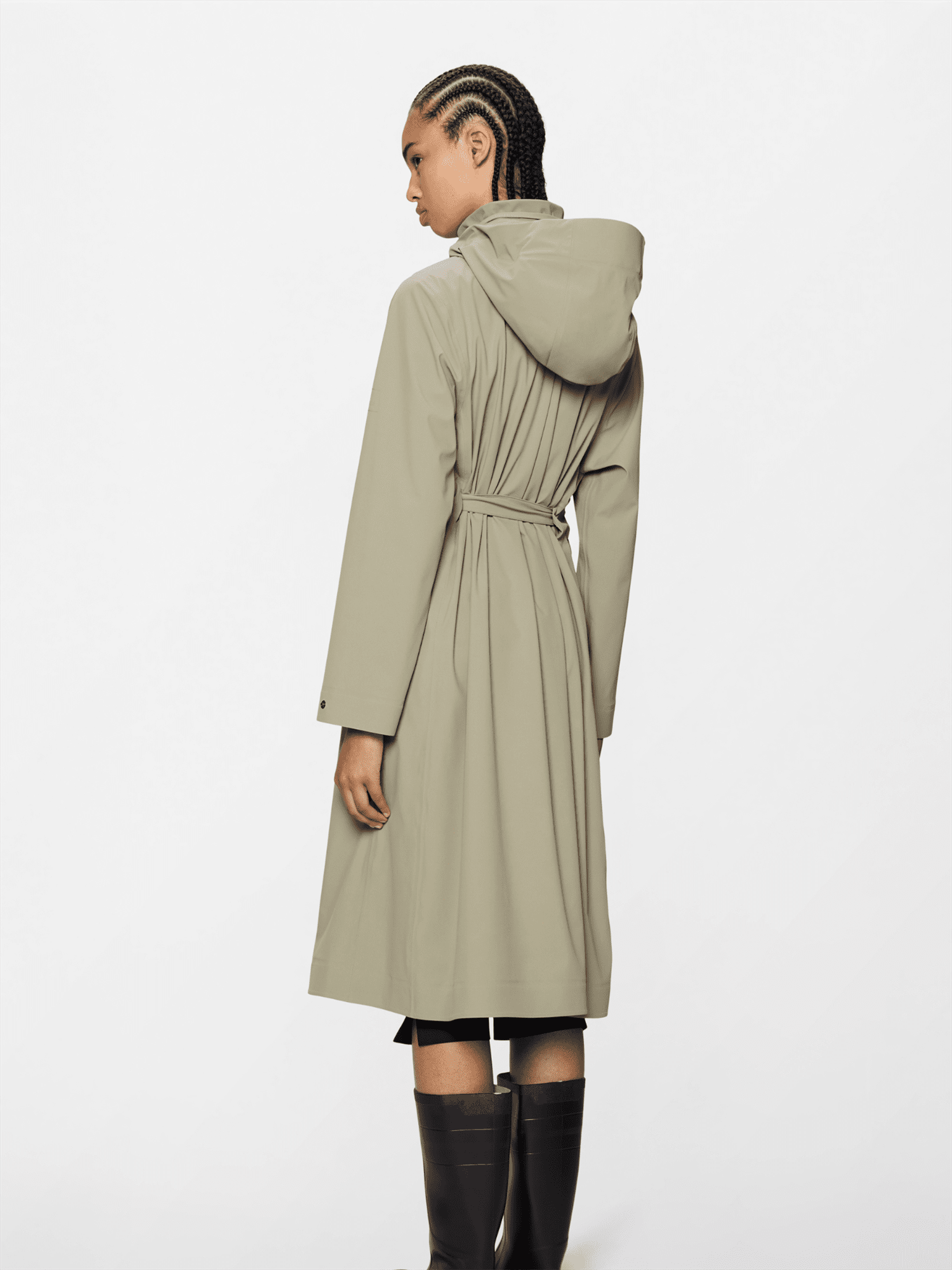 Suva Hardshell W Coat W3 - Beige - at home