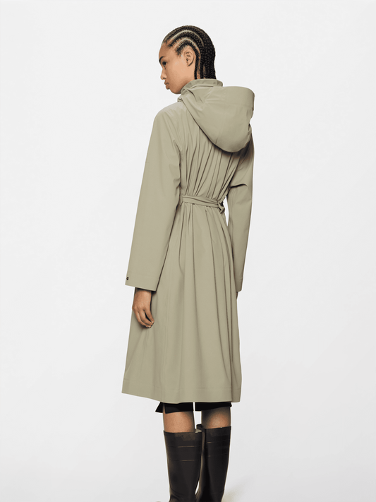 Suva Hardshell W Coat W3 - Beige - at home