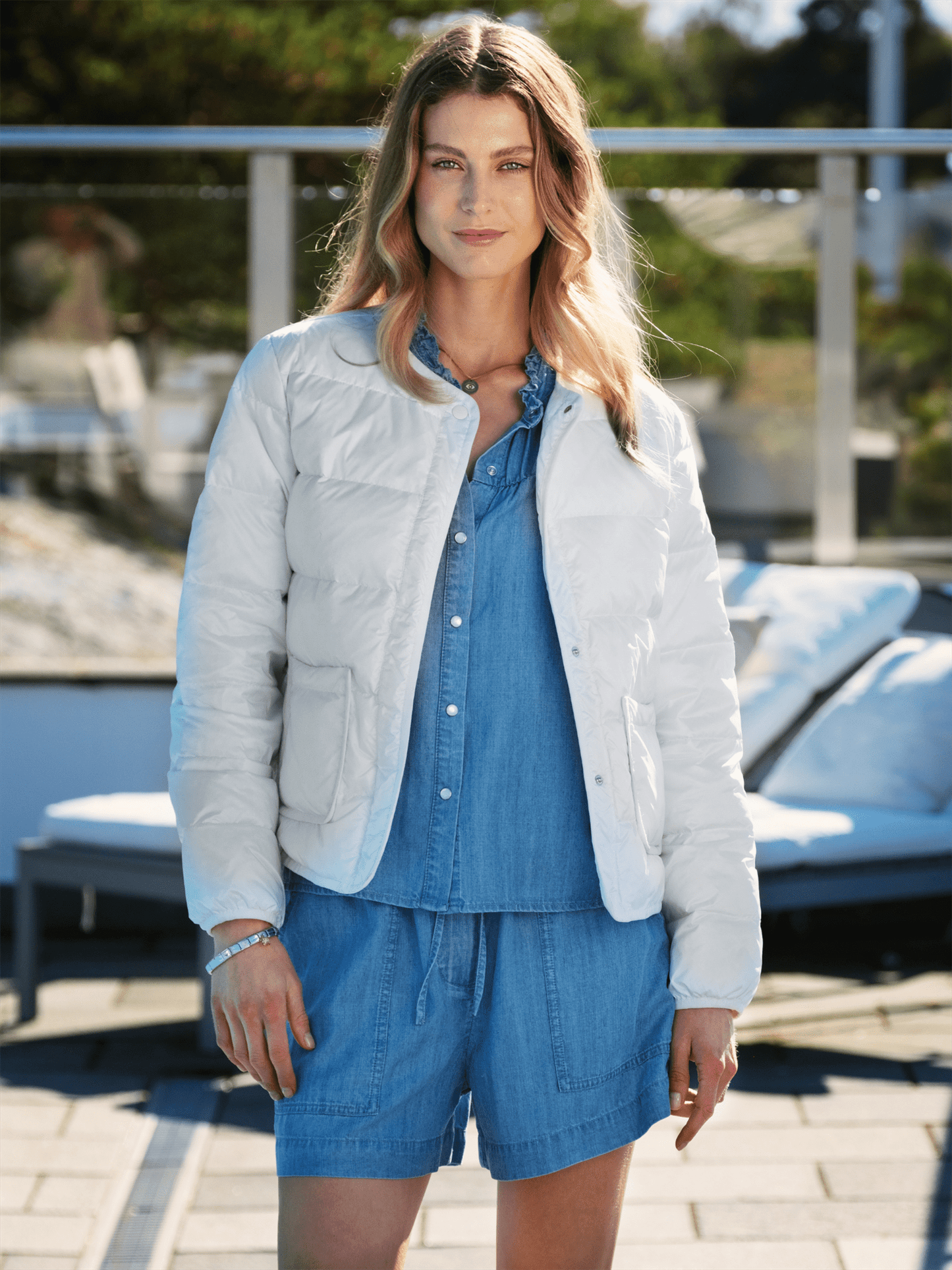 Thea Jacket - White - at home
