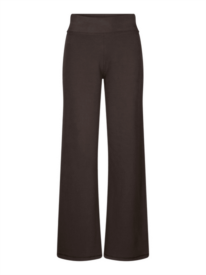 Tilly Pants Wide - Dark Brown - at home