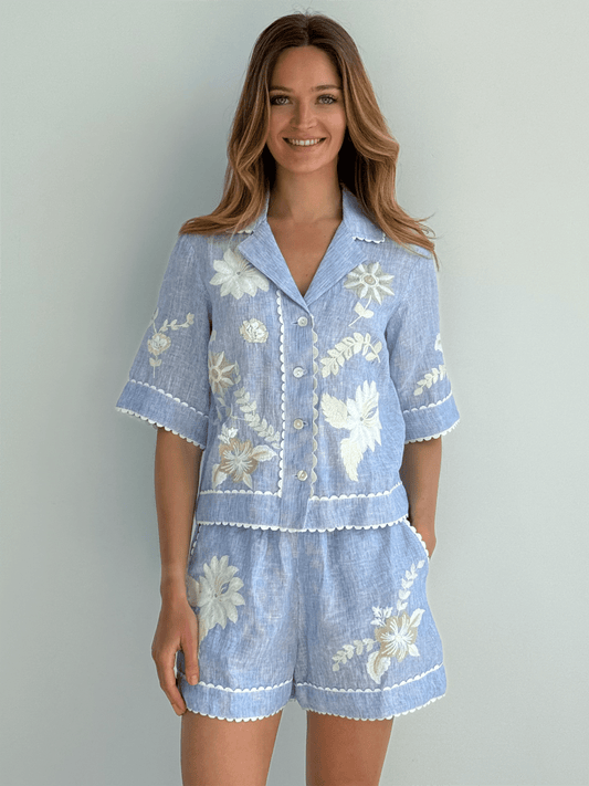 Tulip Shorts - Blue - at home