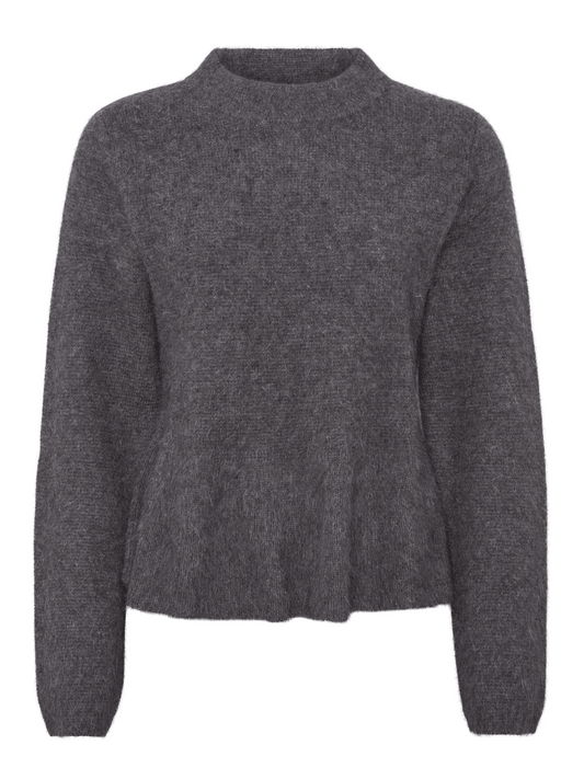Valentina Pullover - Cappuchino - at home