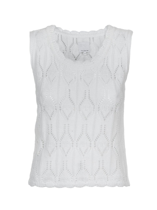 Synne Top - White - at home